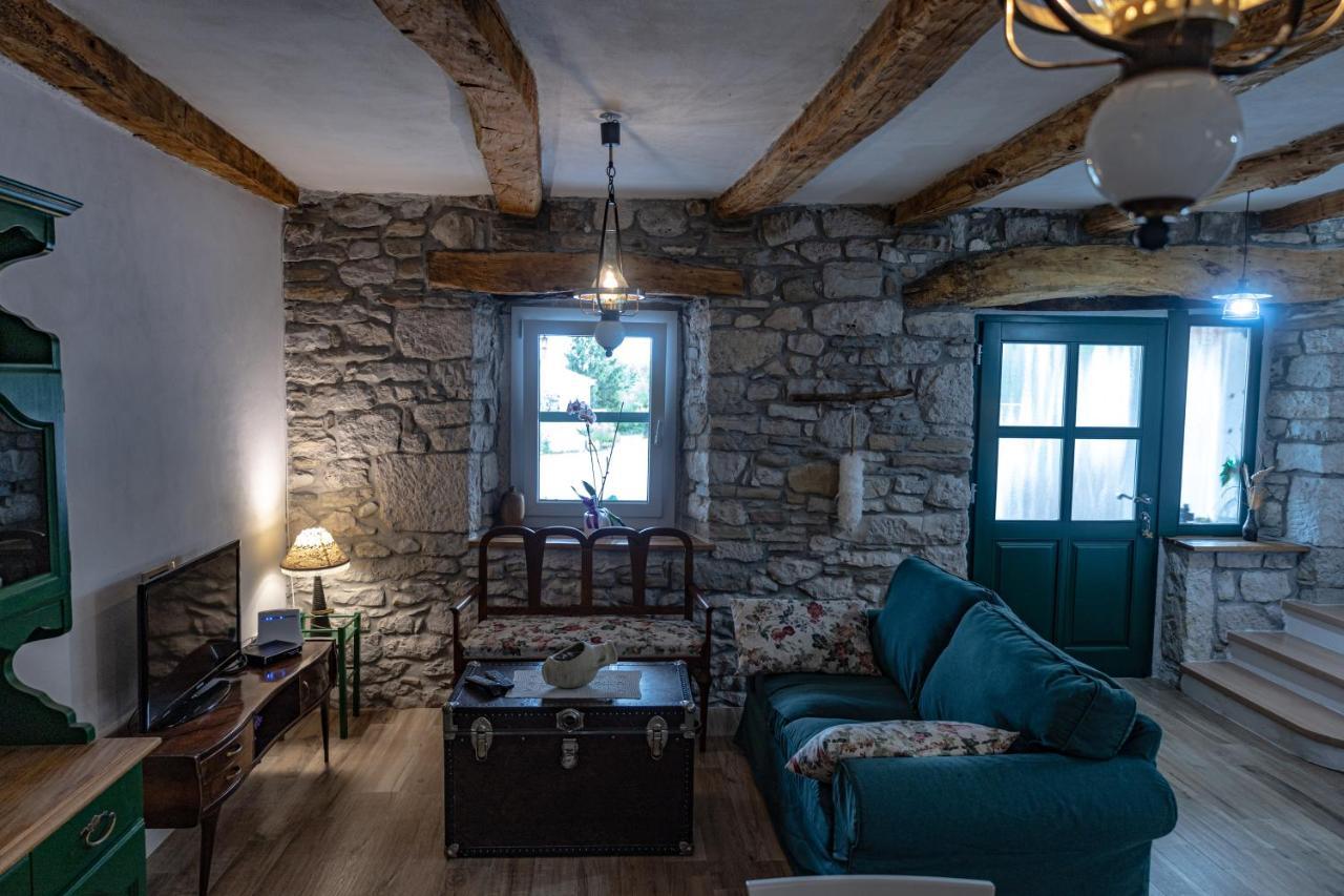Villa Klara Buzet Esterno foto